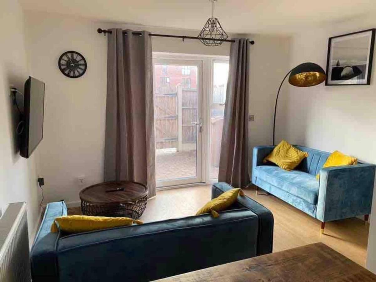 Beautiful 4-Bed House In Lincoln- Close To Centre ภายนอก รูปภาพ