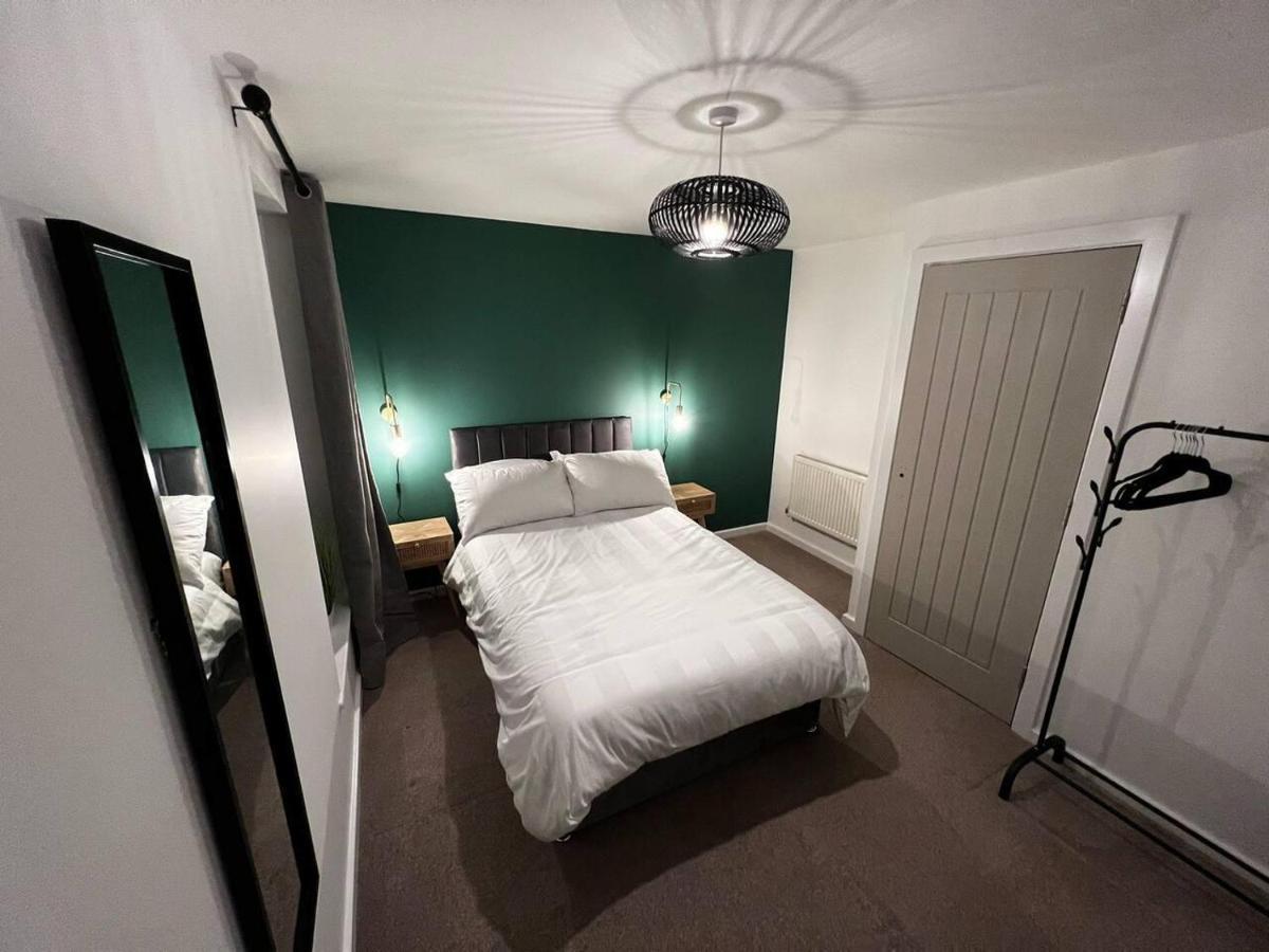 Beautiful 4-Bed House In Lincoln- Close To Centre ภายนอก รูปภาพ