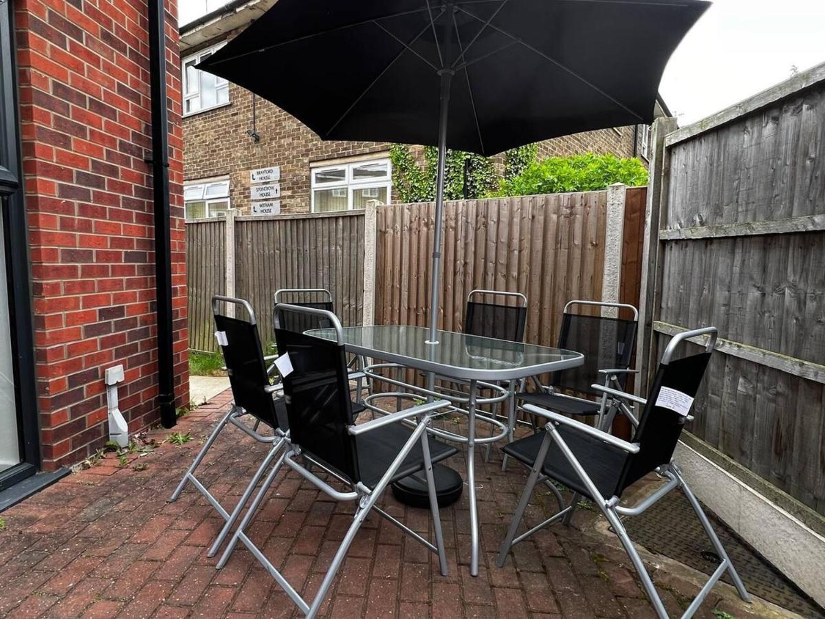 Beautiful 4-Bed House In Lincoln- Close To Centre ภายนอก รูปภาพ